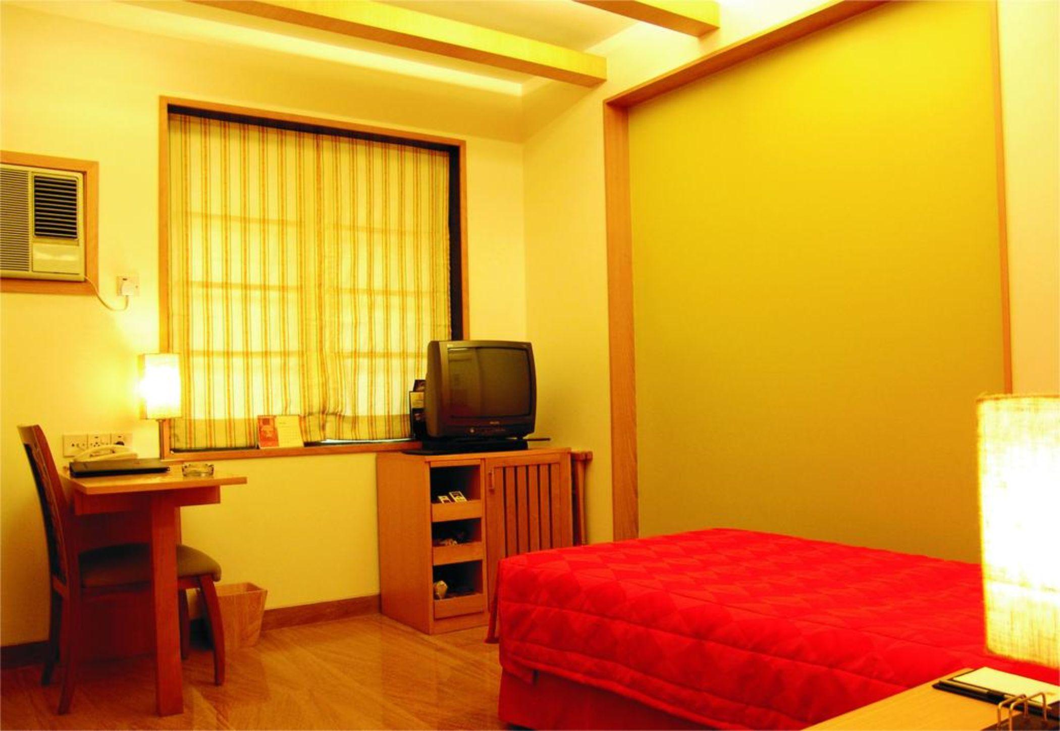The Shalimar Hotel, Kemps Corner Bombay Esterno foto